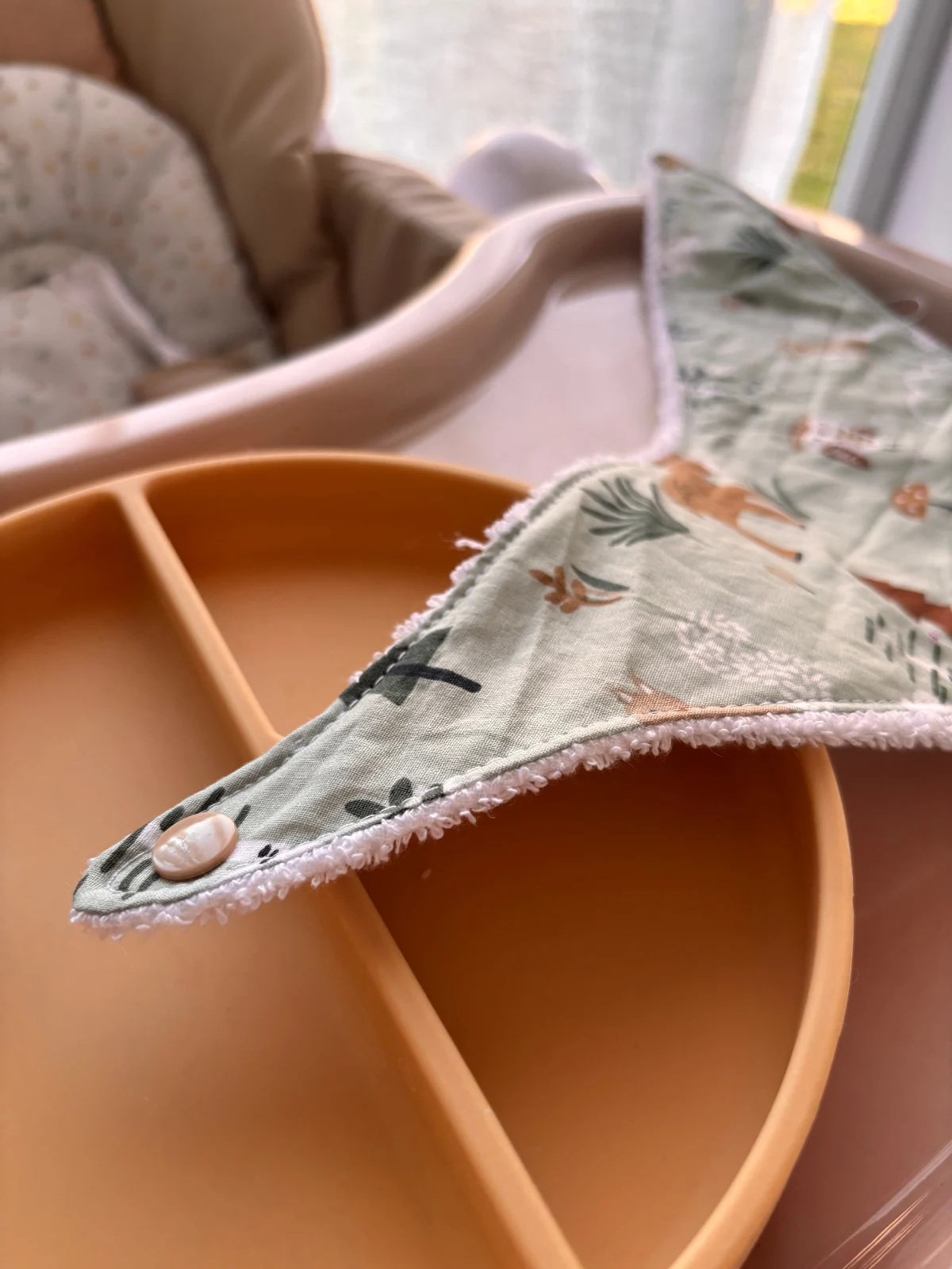 Bavoir bandana "Balade en forêt"
