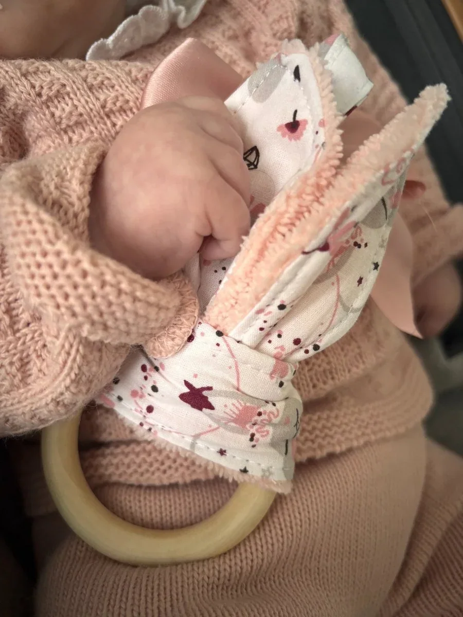 Anneau de dentition bébé fait main "Ballet céleste"