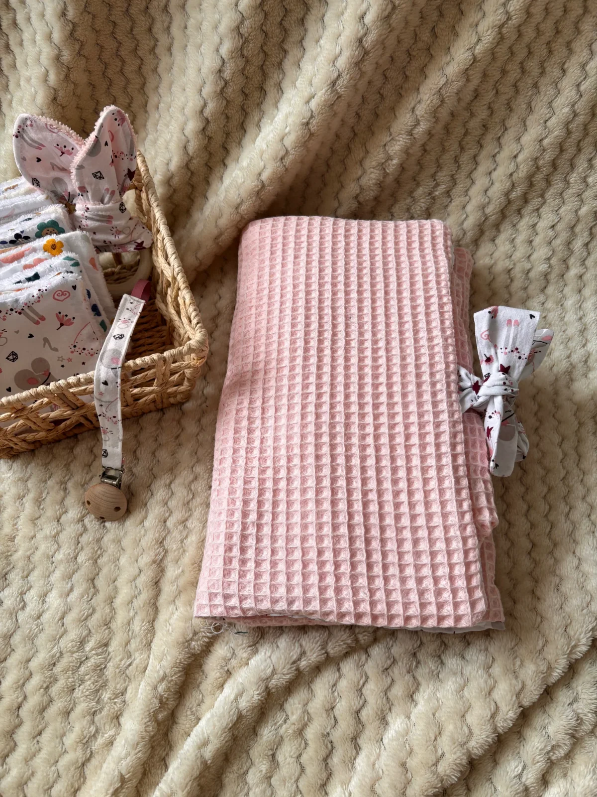 Tapis à langer nomade fait main "Ballet céleste"