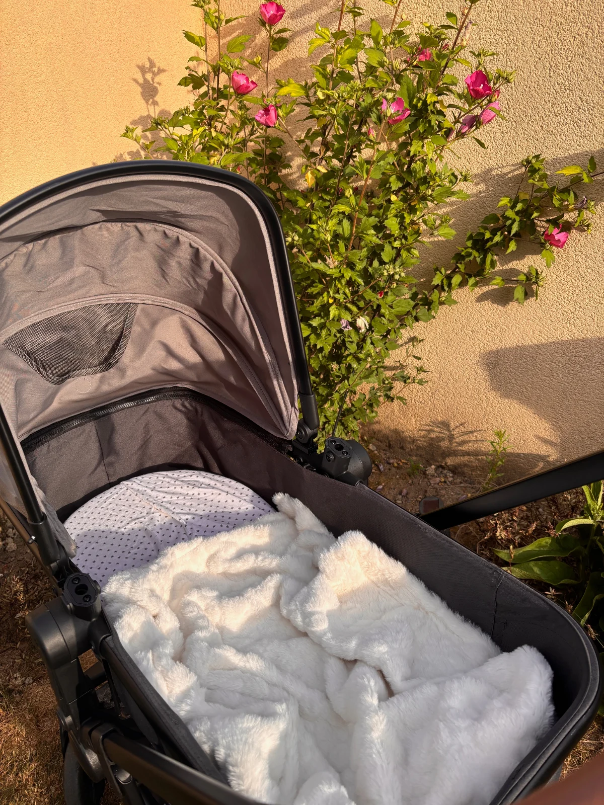 Couverture de bébé texturée et moelleuse "Rosée bohème"