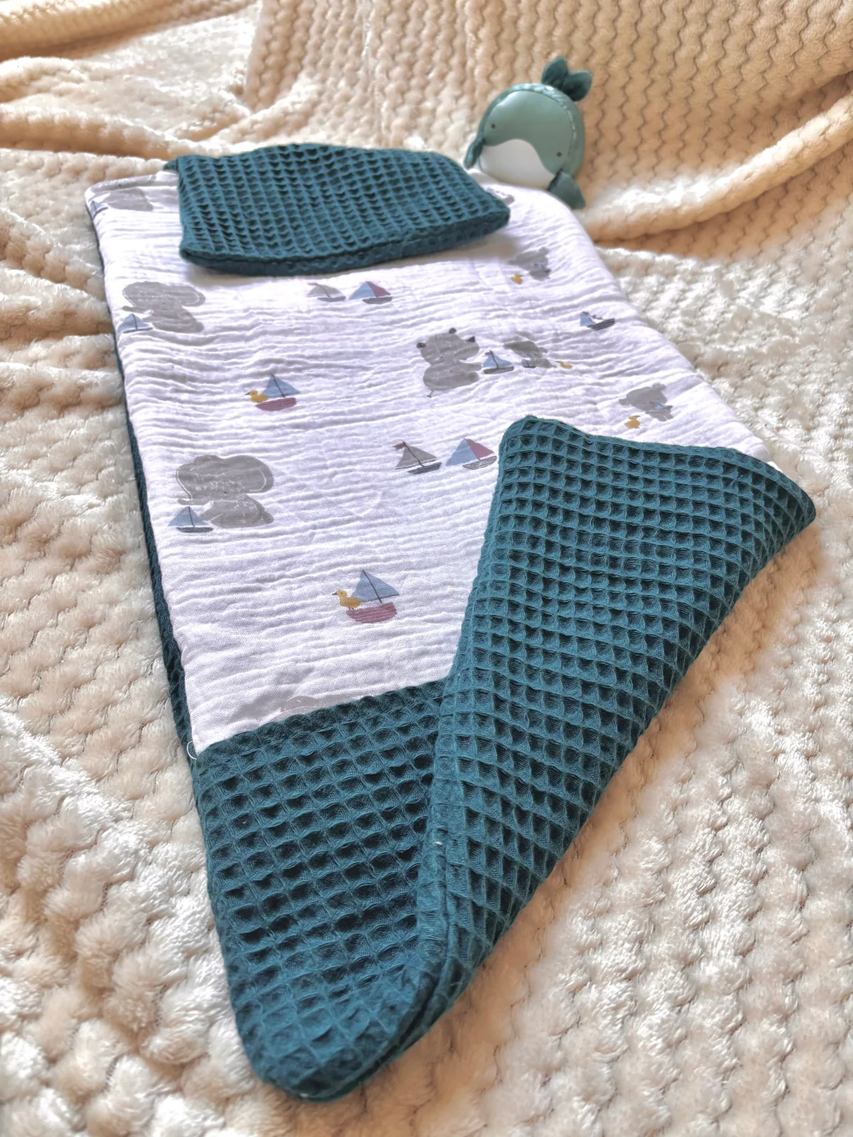 Tapis à langer nomade fait main "Horizon céleste"