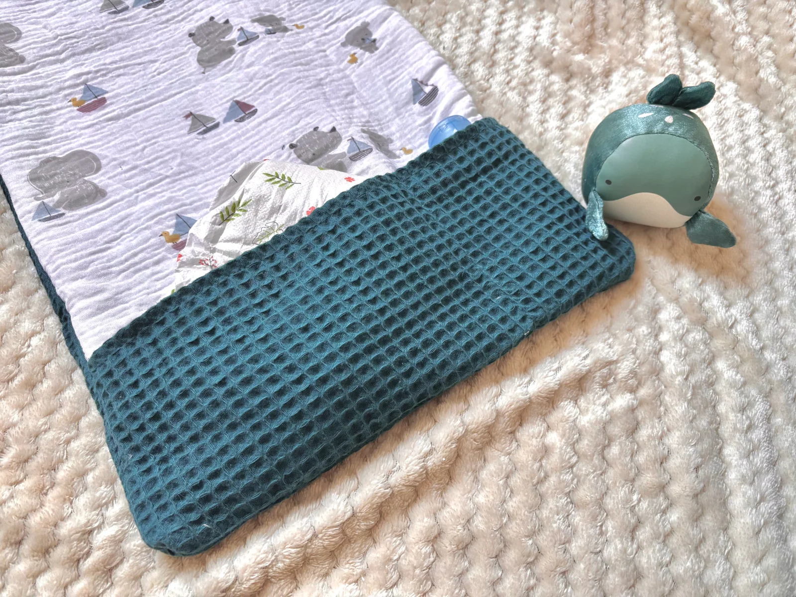 Tapis à langer nomade fait main "Horizon céleste"