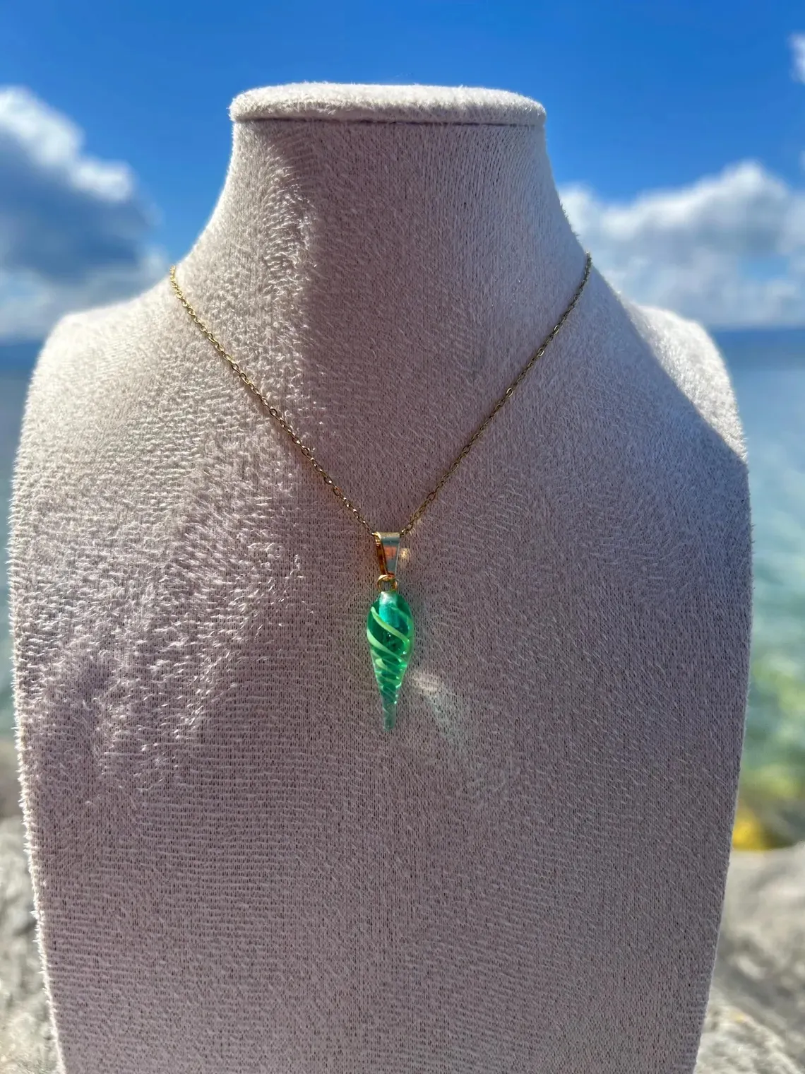 Collier coquillage vert Gouttes Virginea